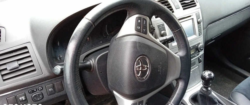 Toyota Avensis cena 43500 przebieg: 156000, rok produkcji 2014 z Zielonka małe 67